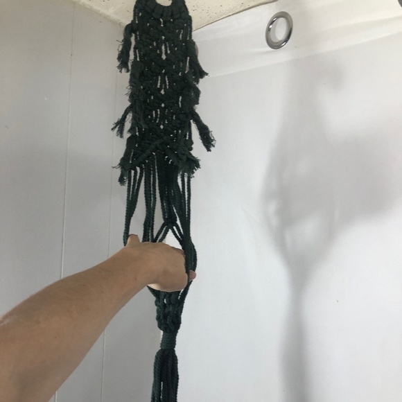 Green Woven Macrame Plant Hanger. NEW. - Picture 1 of 3